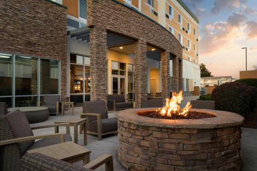 Courtyard by Marriott Fayetteville Fort Bragg/Spring Lake - image 7