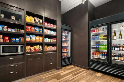 Courtyard by Marriott Fayetteville Fort Bragg/Spring Lake - image 6