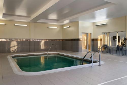 Courtyard by Marriott Fayetteville Fort Bragg/Spring Lake - image 5