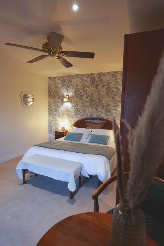 Auberge Du Cheval Blanc - Les Collectionneurs - image 6
