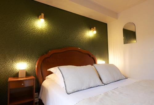 Auberge Du Cheval Blanc - Les Collectionneurs - image 4