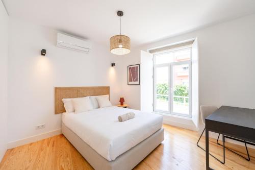 Sunny Lisbon Apartments by Soulplaces, Lisabon