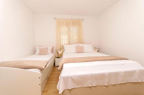 One-Bedroom Apartment - First Floor image 1