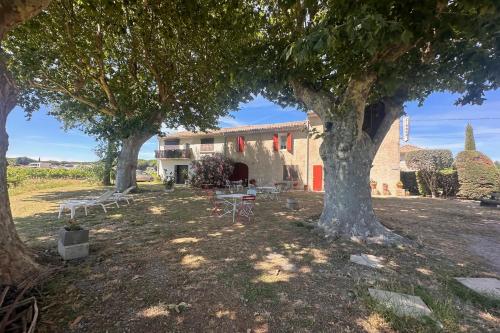 Gîte du Mas - Charmant Gîte provençal avec jardin commun Gîte du Mas - Charmant Gîte provençal avec jardin commun