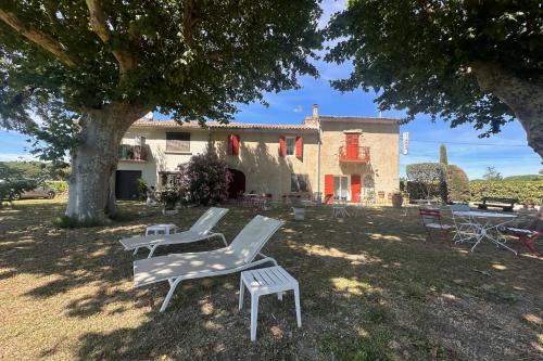Gîte du Mas - Charmant Gîte provençal avec jardin commun Gîte du Mas - Charmant Gîte provençal avec jardin commun