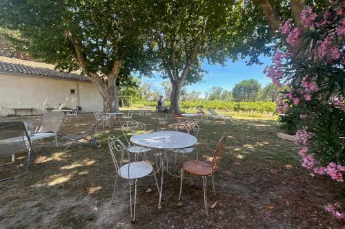 Gîte du Mas - Charmant Gîte provençal avec jardin commun Gîte du Mas - Charmant Gîte provençal avec jardin commun