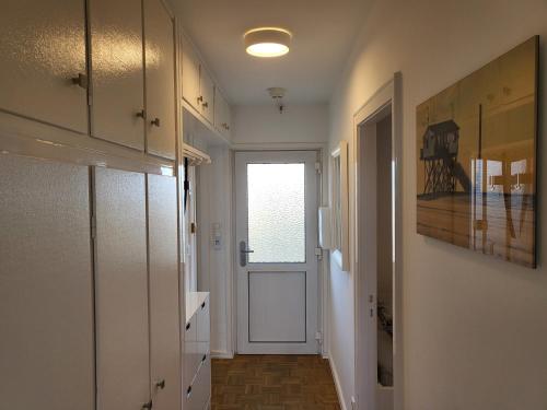 Apartment with Sea View image 9