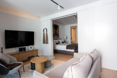 Empire Luxury Suite - Savoy Insular 5