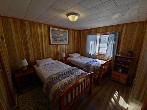 Dockside Cabin, Ardbeg (photo 10)