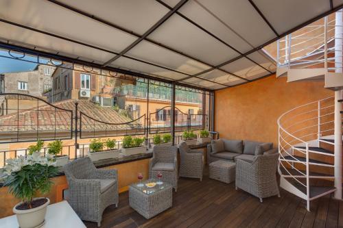 Shali Luxury Suite Spagna - image 6