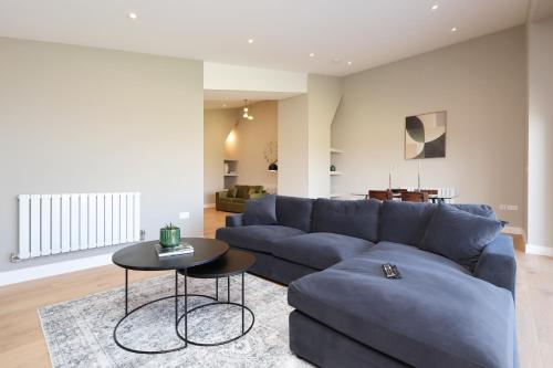 Ground Floor Rural Retreat The Old Milking Parlour, 8 Guests & Hot Tub Groups welcome additional accommodation for groups of 20 gîte à louer Llanrothal