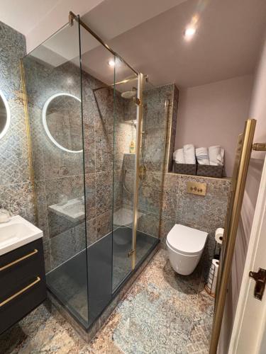 The Shore Modern Edinburgh 2 Bedroom Apartment, Эдинбург (фото 5)
