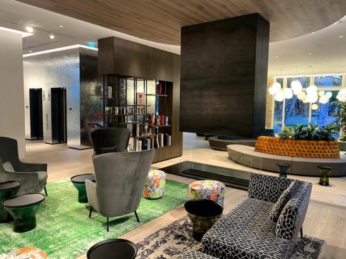 226 Fair Center Galluswarte Main train station