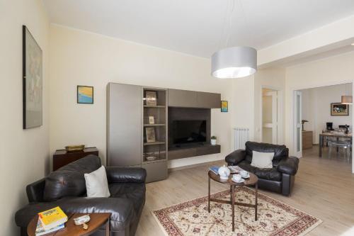 Two-Bedroom Apartment with Terrace image 10