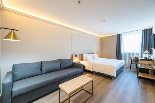 Expo Congress Hotel - image 2