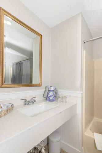 Brandywine River Hotel - image 9