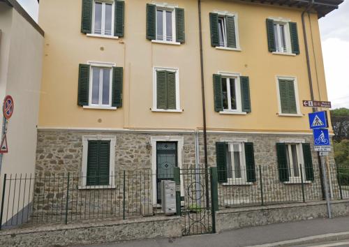 المنظر الخارجي, Vista sui colli di Bergamo ai piedi di Città Alta (Vista sui colli di Bergamo ai piedi di Citta Alta) in Bergamo Suburbs