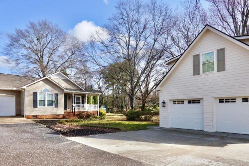The Cottage at GSP - A & B