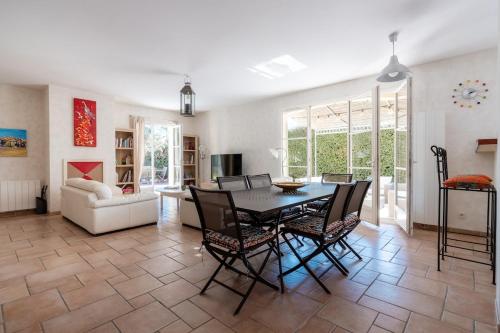 Villa avec Piscine sur le Golf in Saint-Bauzille