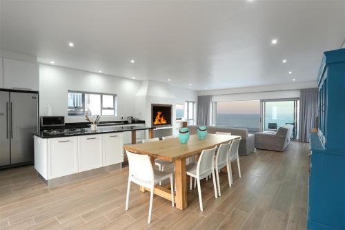 Kraaines Beach House in Boggomsbaai
