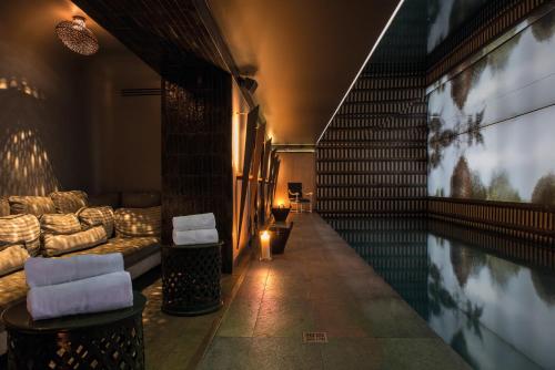 Плувен басейн, Nolinski Paris in 1st - Louvre - Chatelet