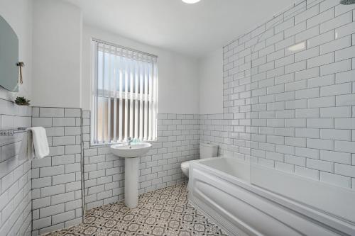 Cameron House - Air Host & Stay - Contractor Friendly, Liverpool (fotografie 4)