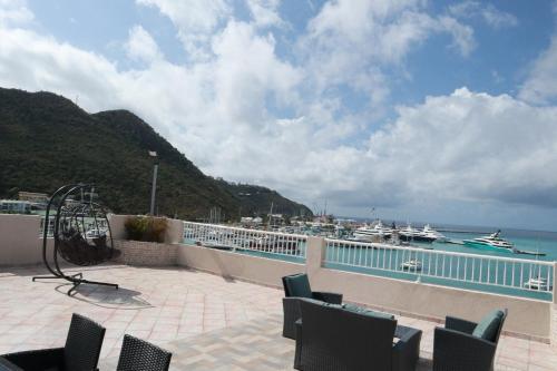 Panoramic Ocean View Flat-St Maarten in Philipsburg