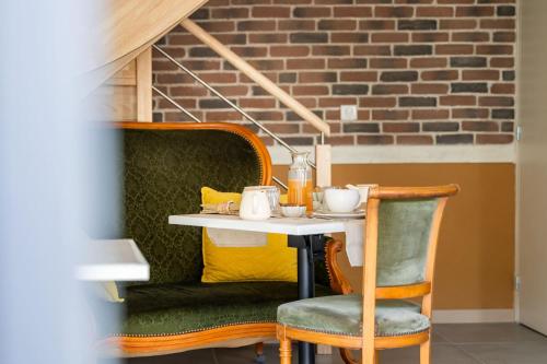 keuken, Agapanthe & Salicorne - Maison d'hôtes, Chambres d'hôtes- (Agapanthe & Salicorne - Maison d'hotes, Chambres d'hotes-) in Plancoet