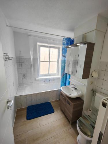 Ducha, Moderne & Ruhige Unterkunft in Leuna für Arbeiter & Urlauber (Moderne & Ruhige Unterkunft in Leuna fur Arbeiter & Urlauber) in Merseburg