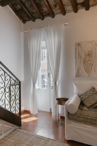 Piazza Navona Historic Luxury Apartment, Řím (fotografie 9)