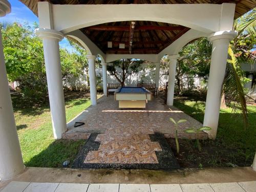 Casa de Descanso en Monterrico in El Cebollito