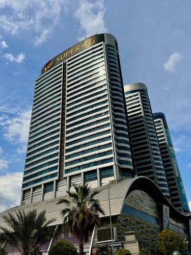 Centaurus Apartment Three Bed Mountain View