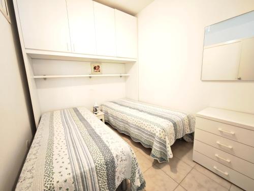 Studio Apartment image 2