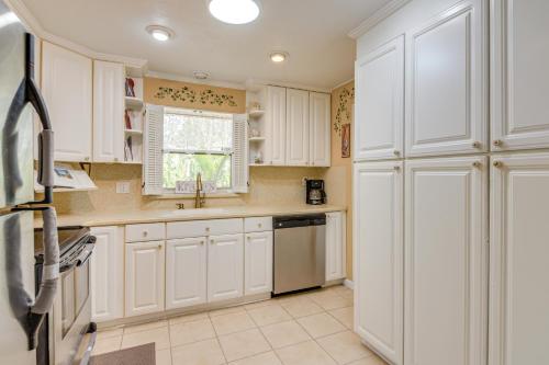 Pompano Beach Home with Pool and Dock about 4 Mi to Pier! in Pompano Beach, USA