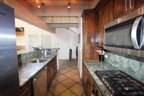 LLC1236 - Lakeside Landing condo, South Lake Tahoe (photo 6)