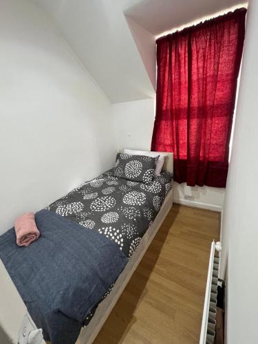 Good Priced Single Rooms in East Acton