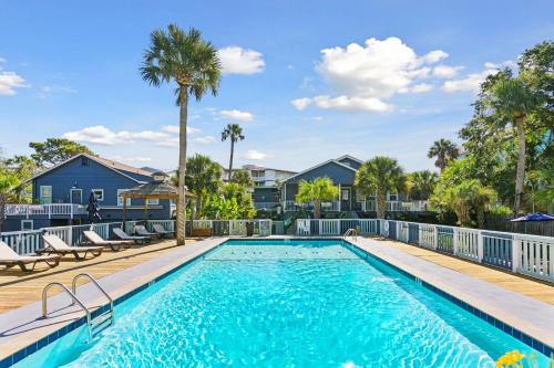 Folliday Inn - The Continental - Room 23 – Folly Beach, SC