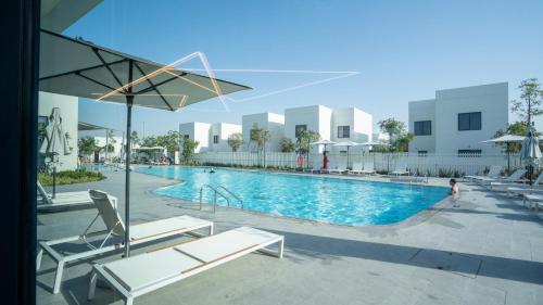 4br Luxury Villa Yas Island Near F1 photo 4