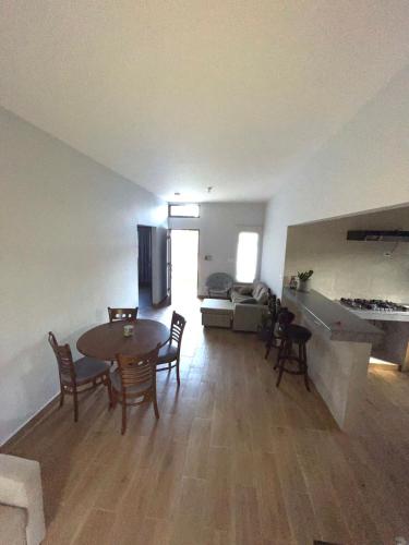 Cozy house close to everything in Palmira