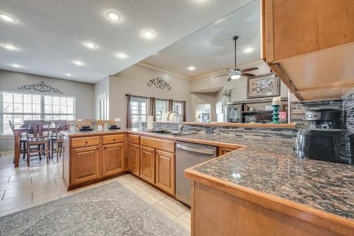 Spacious Branson West Retreat Pool and Golf Access!