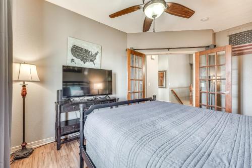 Spacious Branson West Retreat Pool and Golf Access!