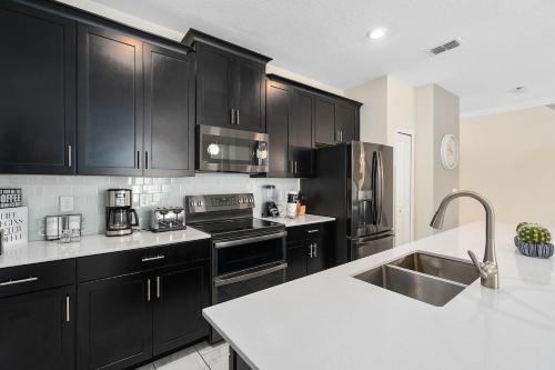 SUPER SWANK - Aesthetic Designs Amenities, Kissimmee (fotografie 11)