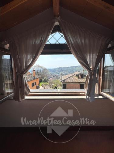 Vistas, Villa Viviana con Piscina "UnaNotteaCasaMia" in Sacrofano