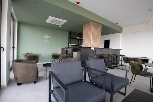 設施, Trinasus Hotel in 馬夫羅禾尼 (基特伊奧)