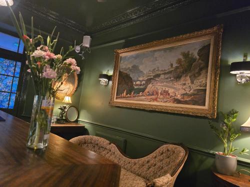 Bar/lounge, Queens Court Hotel in Exeter