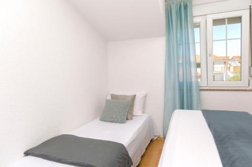 One-Bedroom Apartment - Second Floor image 7