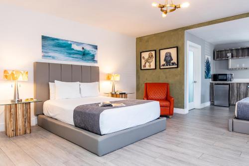 Beachside All Suites Hotel - image 7