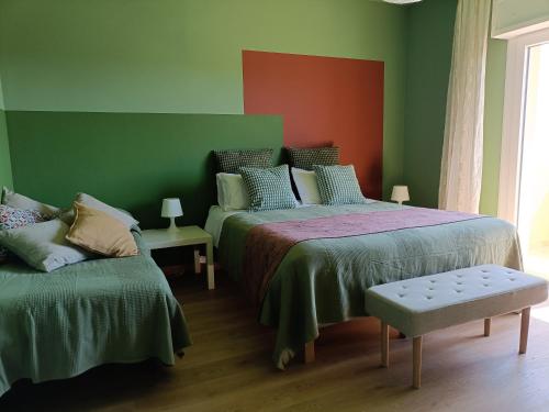 Triple Room with Balcony image 3