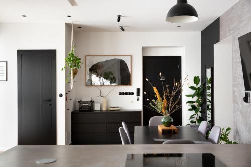 EverGreen - Design & Spacious Old Town Apartment with AC, 1,5 Bath, Family-Friendly, Bratislava (fotografie 10)