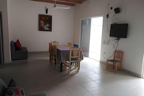 C7 Casas la colmena a 3 min playa alberca 4 rec, in Penita de Jaltemba